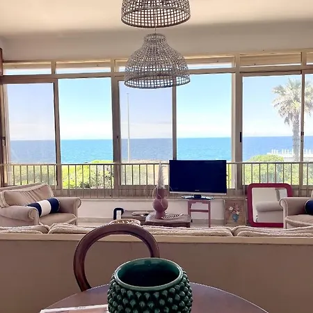 A 10 Metri Dal Mare Villa